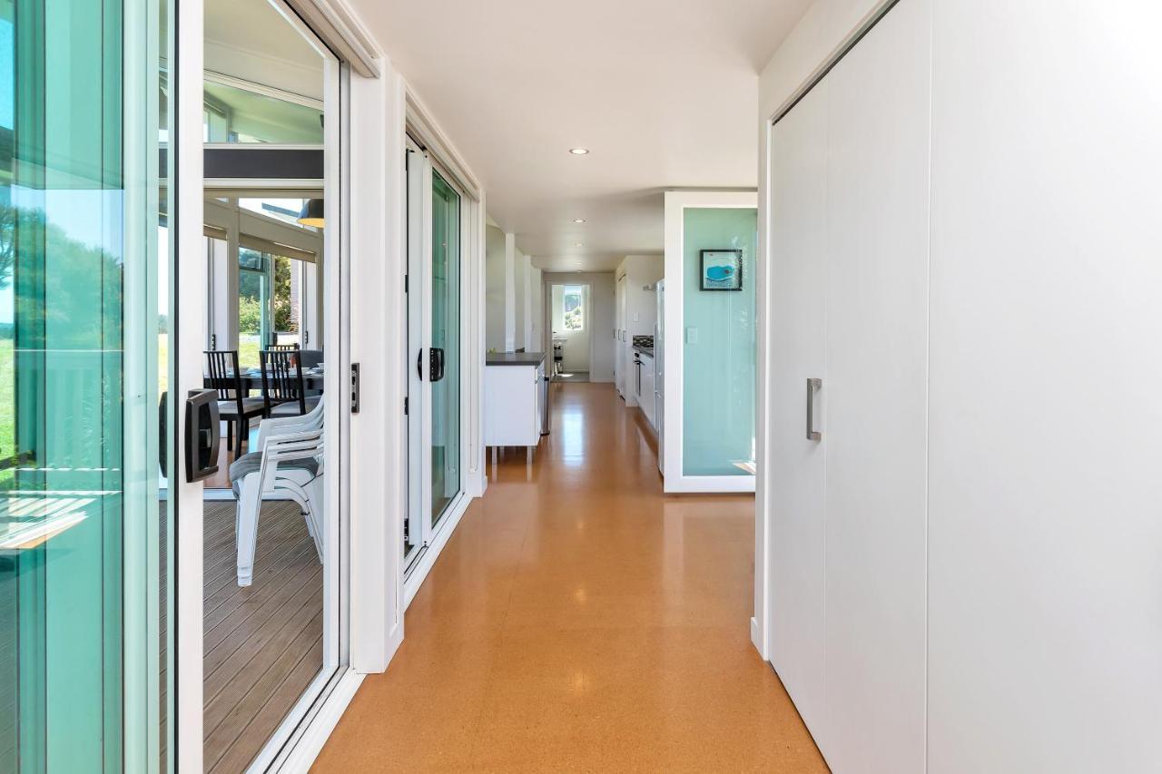 Paroa Bay Chalets - Te Whare Tui Russell Εξωτερικό φωτογραφία